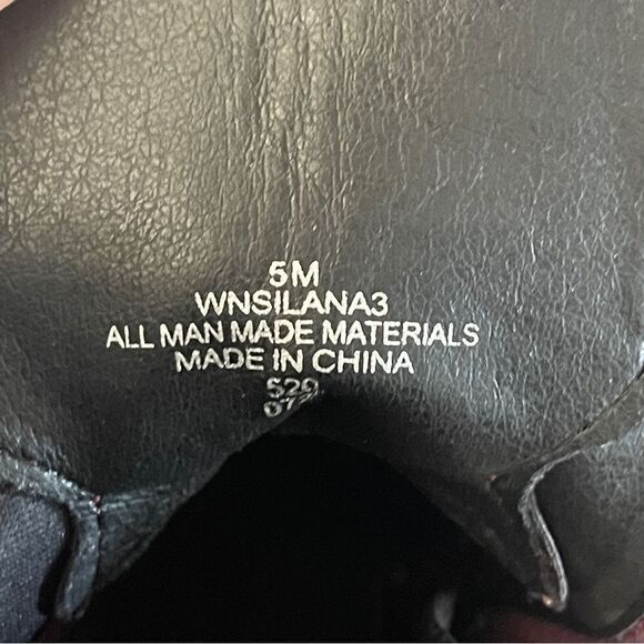Nine West Silana Lugsole boot - Picture 4 of 5